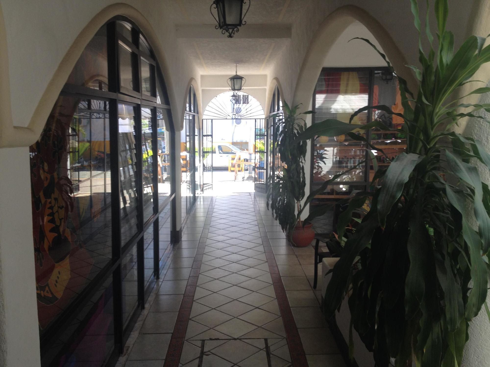 Hotel Casa Vieja Puerto Escondido  Exterior photo
